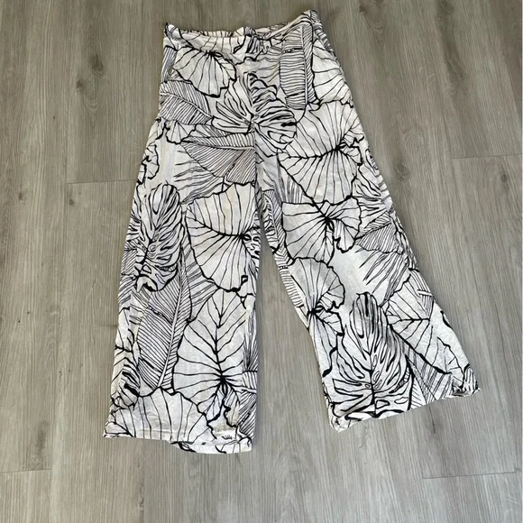Rachel Zoe Monochrome Leaf Pattern Pants - Picture 3 of 3